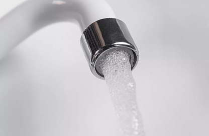 Систему водоснабжения модернизируют в селе Косицино, работы завершат до 15 декабря