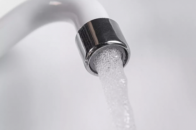 Систему водоснабжения модернизируют в селе Косицино, работы завершат до 15 декабря