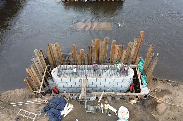  Мост через Завитую сдадут в ноябре: в Михайловском округе продолжается реконструкция 