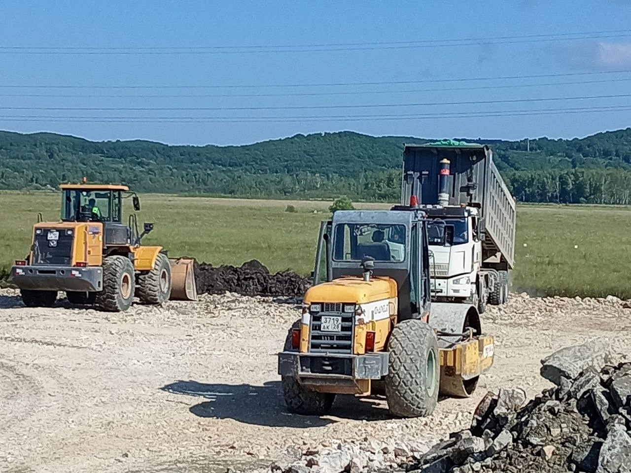 На стройплощадке путепровода в Новобурейском, который должны сдать в 2024  году, готовятся к буровым и бетонным работам | 22.08.2023 | Благовещенск -  БезФормата