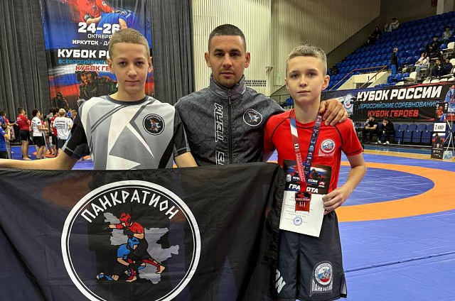 Благовещенские богатыри взяли бронзу на всероссийском турнире по панкратиону