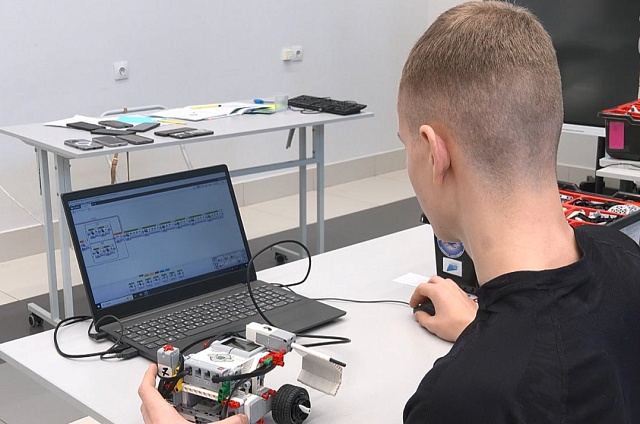 Графический дизайн и виртуальная реальность: олимпиада в сфере IT-технологий прошла в Благовещенске