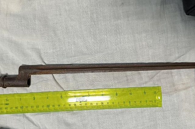 «Эхо войны»: полиция задержала амурчанина, который хотел зайти в здание вокзала со штыком