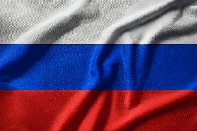 Более 700 благовещенцев станцевали вальс в честь годовщины Крымской весны