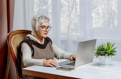 Цифровой ликбез для старшего поколения: пенсионеров Приамурья бесплатно обучают работе на компьютере