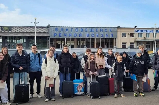 Сборная Приамурья отправилась в Хэйхэ на международный турнир по настольному теннису