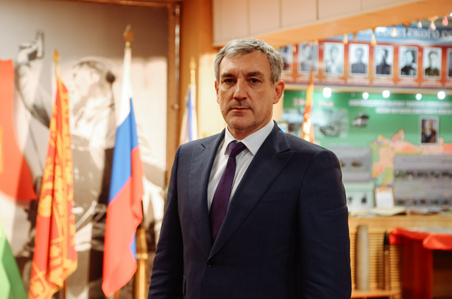 Василий Орлов поздравил амурчан с Днём Героев Отечества