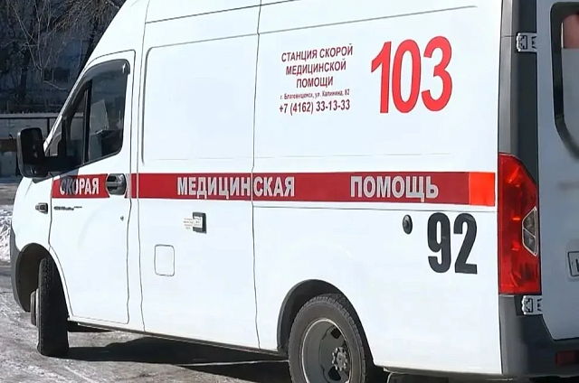 Стал известен график работы медицинских учреждений во время майских праздников