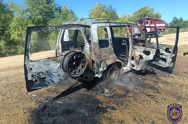 Два автомобиля сгорели в Амурской области во вторник
