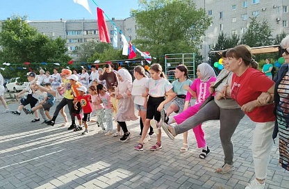 Жители многоквартирного дома выйдут единой колонной на празднование 170-летия Благовещенска