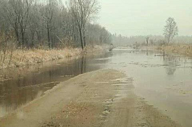В Зейском округе подтоплена региональная дорога «Подъезд к с. Ивановка»