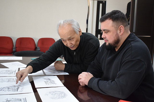 Дед Мороз, Снегурочка и лошадь: разработали эскизы ледовых фигур для новогоднего праздника в Тынде