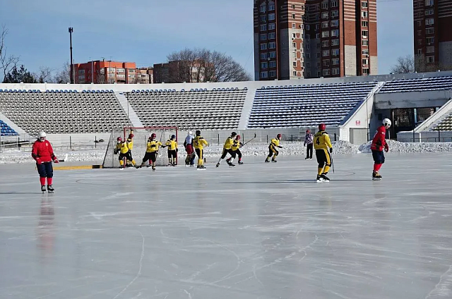 В Благовещенске прошёл финал XXVIII Комплексной Спартакиады городов по хоккею с мячом