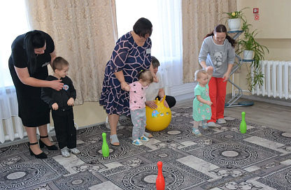 В семи округах Приамурья работают 12 кризисных квартир для мам с детьми