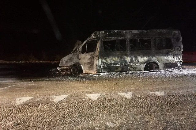 Ушиб носа и перелом голеностопа: на трассе «Амур» столкнулись грузовик и пригородный автобус