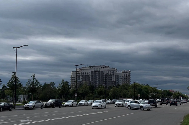 Ливни, грозы и ветер: в столице Приамурья ввели режим повышенной готовности