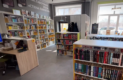 Депутаты оценили работу обновлённой библиотеки «Багульник» в Моховой Пади