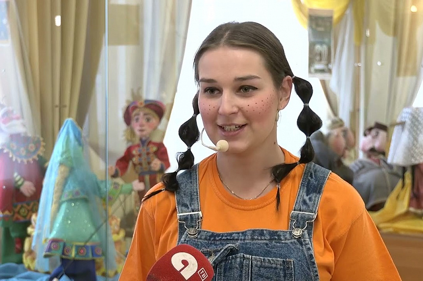 Столичные артисты выступили на амурской сцене