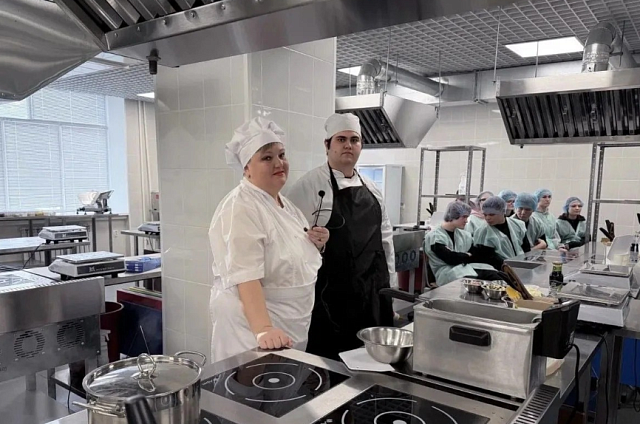 Онлайн-марафон: амурские студенты обучают москвичей заграничной кухне