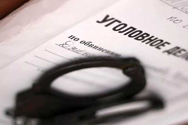 Житель Тамбовки совершил кражу и спрятал награбленное в мусорный бак