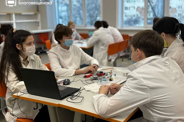 Девять школьников из Благовещенска представляют Приамурье на всероссийских олимпиадах