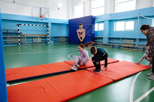 В Февральске закладывают фундамент нового ФОКа: спорткомплекс появится по госпрограмме «Спорт России»