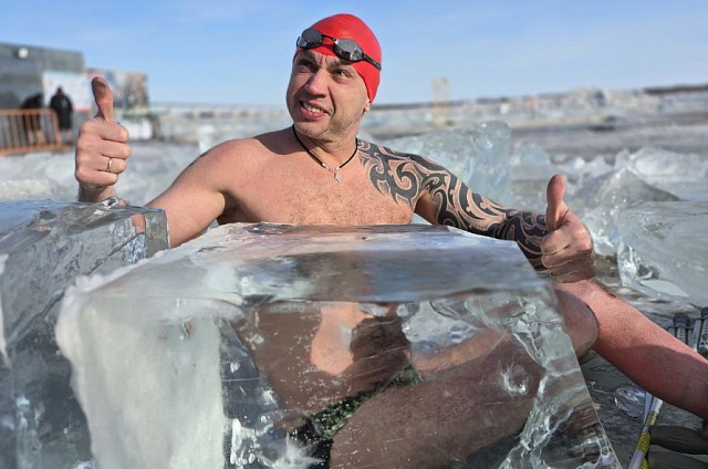«Русский дух несгибаем»: амурский «морж» и паралимпиец бросят вызов ледяным водам Антарктиды