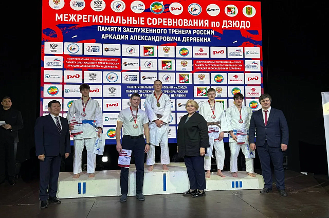 Амурские дзюдоисты завоевали три медали на межрегиональном турнире в Чите