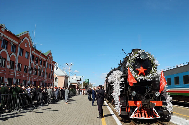 От «Вальса Победы» до Читы-2: в Благовещенск прибыл ретропоезд