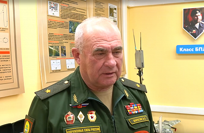 Почтим память героя: в Благовещенске открыли учебный класс имени Владимира Жоги