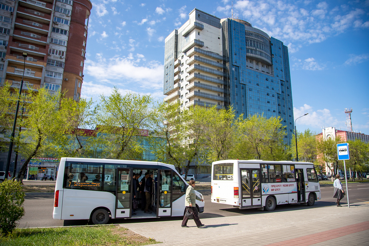 На остановках в Благовещенске появились схемы автобусных маршрутов по  аналогии со схемами московского метро | 19.05.2023 | Благовещенск -  БезФормата