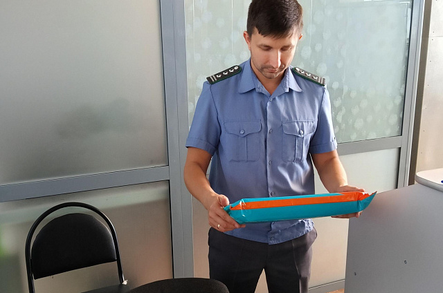 Более 200 кг мяса, креветок и рыбы уничтожил в этом году амурский Россельхознадзор