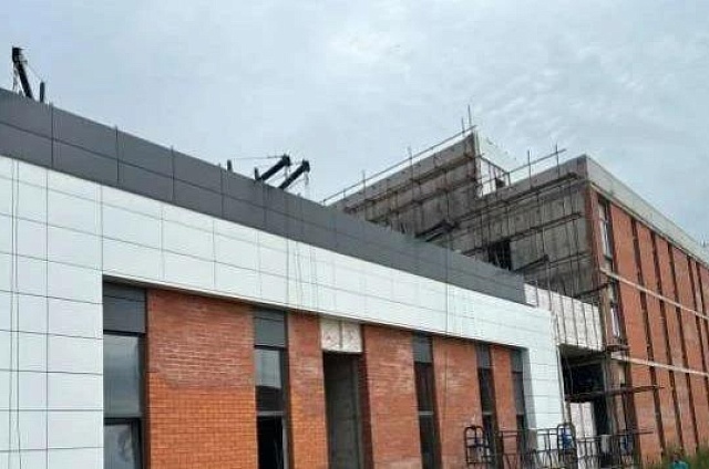 Готовность Дома социального обслуживания в Благовещенске составляет 80%