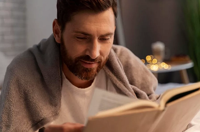 Книга не выходит из моды: сколько читают и тратят на литературу россияне