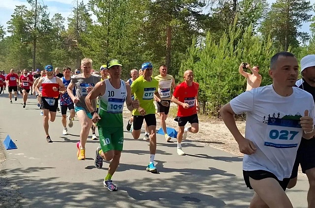 Сотрудники ДРСК и госслужащие Приамурья выступили на фестивале ГТО в Ноябрьске