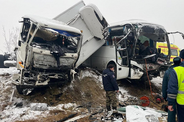Один из пострадавших в ДТП на трассе в Белогорском округе находится в реанимации