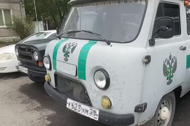 Три ведомства в Амурской области передадут автомобили бойцам на спецоперацию