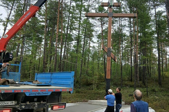 Почтить память жертв авиакатастрофы в Тындинском округе можно возле поклонного креста
