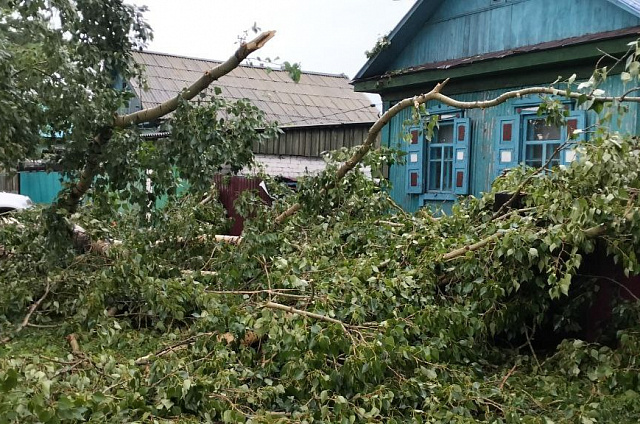 Энергетики частично восстановили электроснабжение в Белогорске и трёх муниципалитетах области
