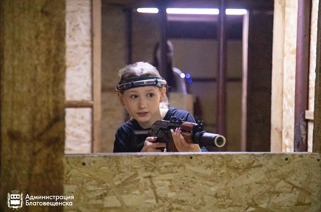 Меткость, скорость и характер: в Благовещенске выбрали сильнейших юных патриотов «Зарницы 2.0»