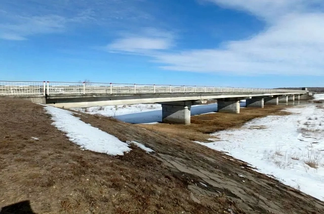 Капитальный ремонт моста через Завитую стартует в апреле: движение сохранят по одной полосе