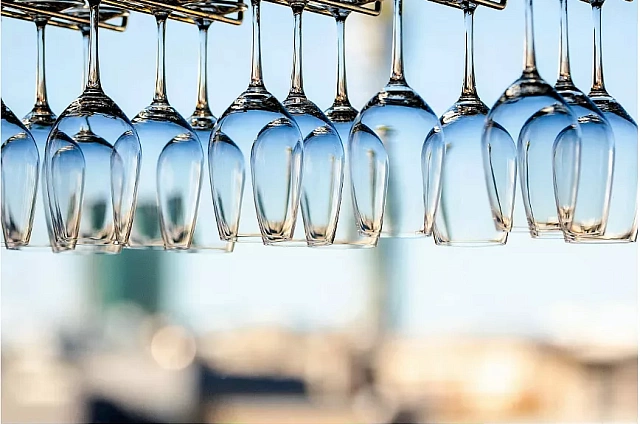 Теневой оборот алкоголя в Приамурье сократился благодаря сотрудничеству Минэкономразвития и полиции