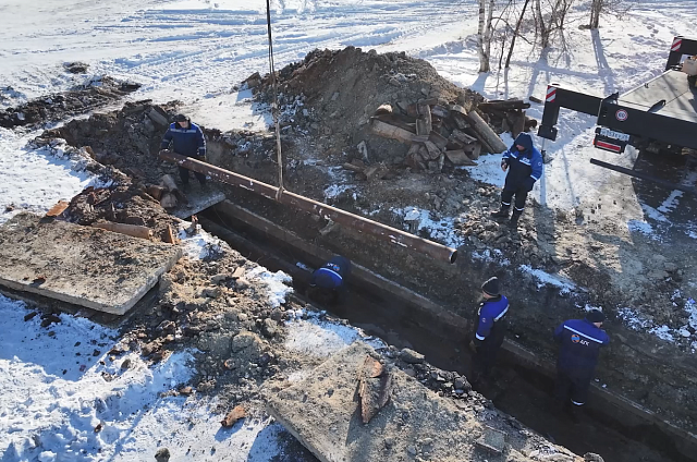 Ремонтные работы на участке теплосети в микрорайоне завершают благодаря контролю амурских властей