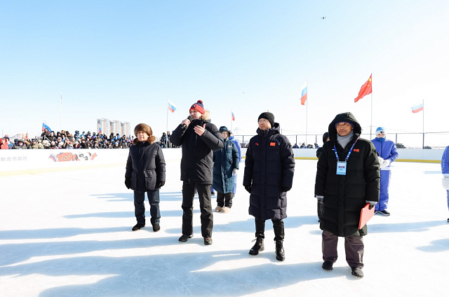 В Благовещенске торжественно открыли Международный российско-китайский фестиваль зимних видов спорта