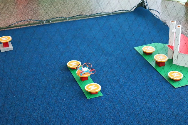 В тындинском детском саду «Белоснежка» дошкольников учат управлять дронами