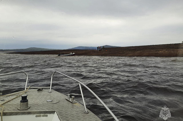 На Бурейском водохранилище нашли потерявшихся рыбаков