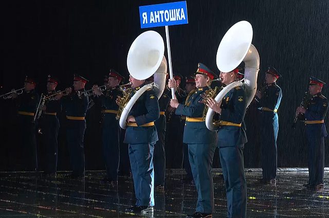 Военно-музыкальный фестиваль «Виват, Амур!» завершился грандиозным плац-концертом
