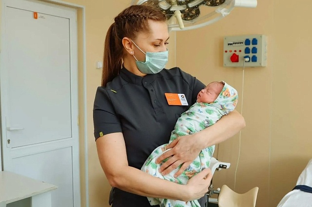 Почти сто малышей и 317 циклов ЭКО: в Приамурье растёт число семей, родивших благодаря ВРТ