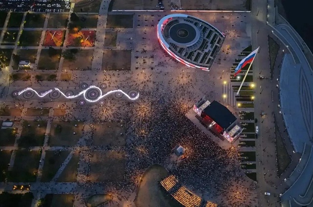 Мост, канатная дорога и 35-метровый флагшток: Благовещенск появится на московском Арбате